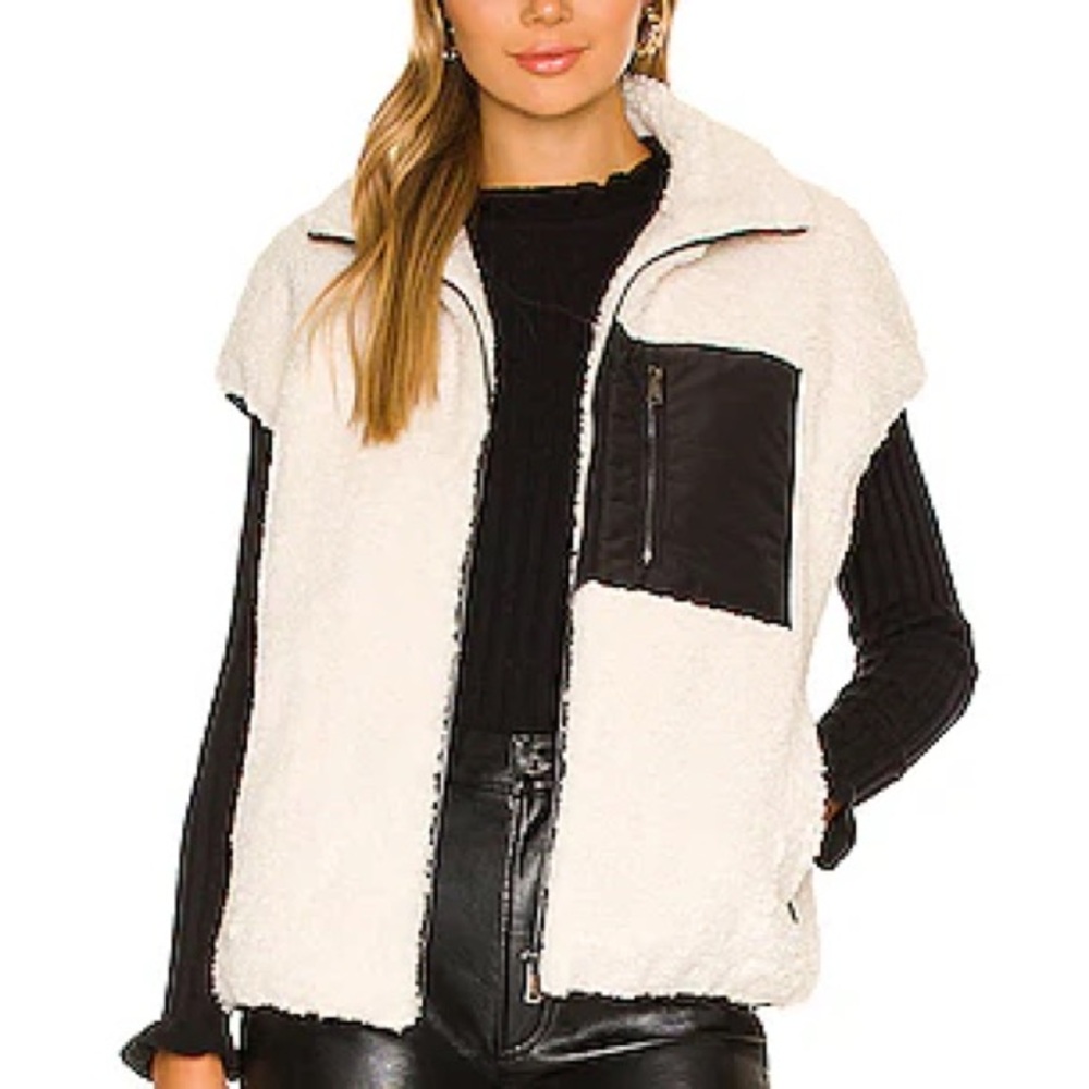 Adrienne Landau White and Black Vest